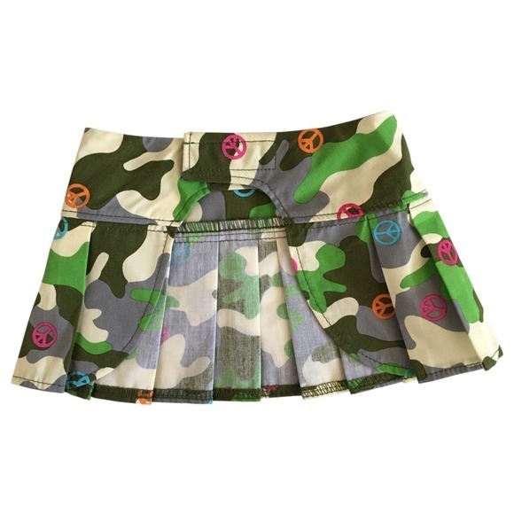 NEW SimplyDog Pet Outfit 2-Piece Camo Skirt & Peace Sign Top Pink Green Size S - Picture 5 of 13
